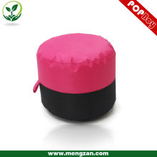 Lovely rosa bonito Beanbag fezes na cadeira da sala